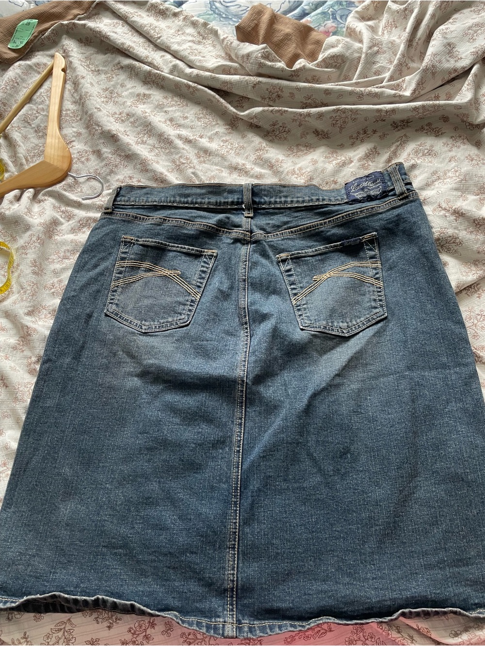 Levi's  Dark Blue Denim Cotton Midi Skirt with Back Pocket Stitching - Picture 6 of 10
